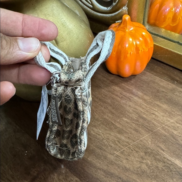 Pink vs Leopard Print bag charm - Picture 8 of 8